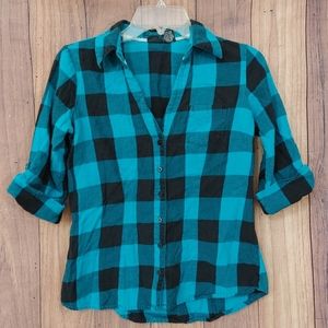 Vanity Plaid 3/4 Sleeve V-Neck Top Size M